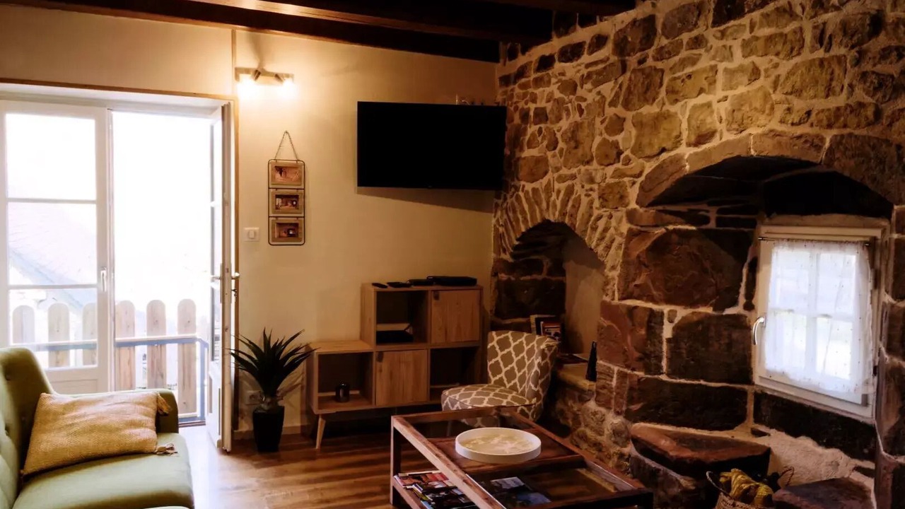 Photo of Livingroom in Saillac