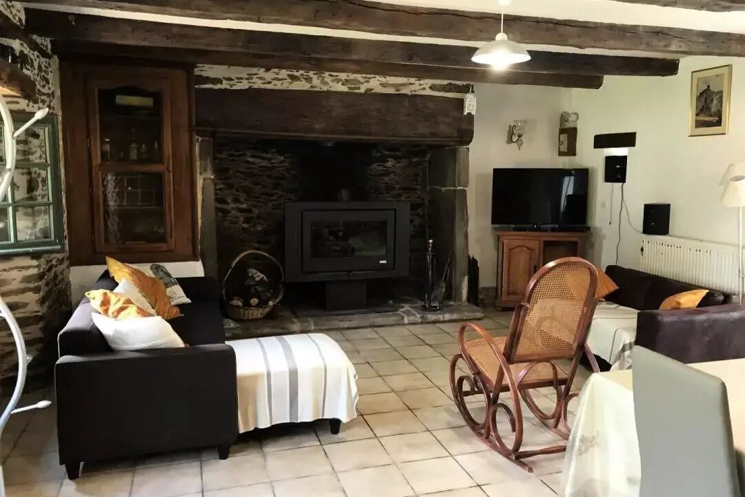 Photo of Livingroom in Saint-Merd-de-Lapleau