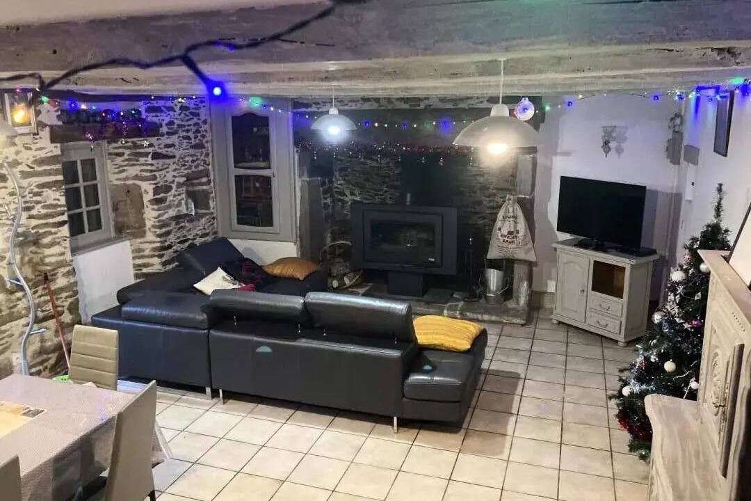 Photo of Livingroom in Saint-Merd-de-Lapleau