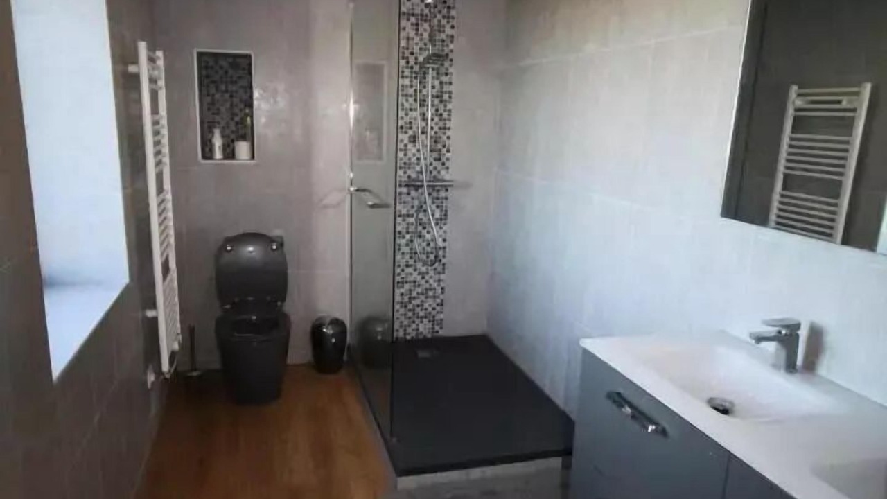 Photo of Bathroom in Saint-Cyr-la-Roche