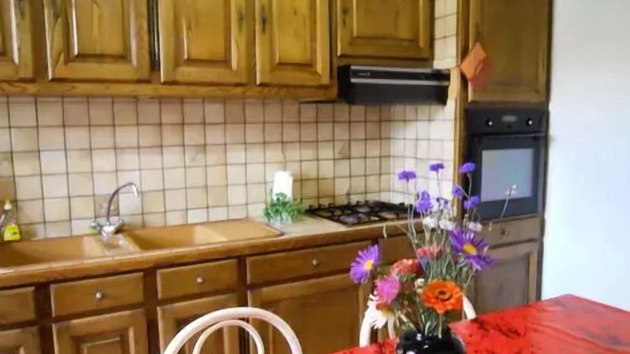 Photo of Kitchen in Saint-Martin-la-Meanne