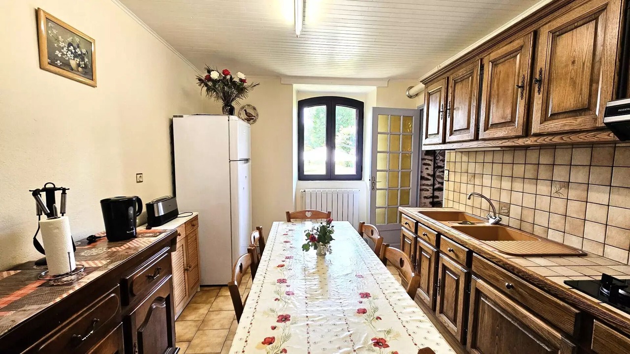 Photo of Kitchen in Saint-Martin-la-Meanne