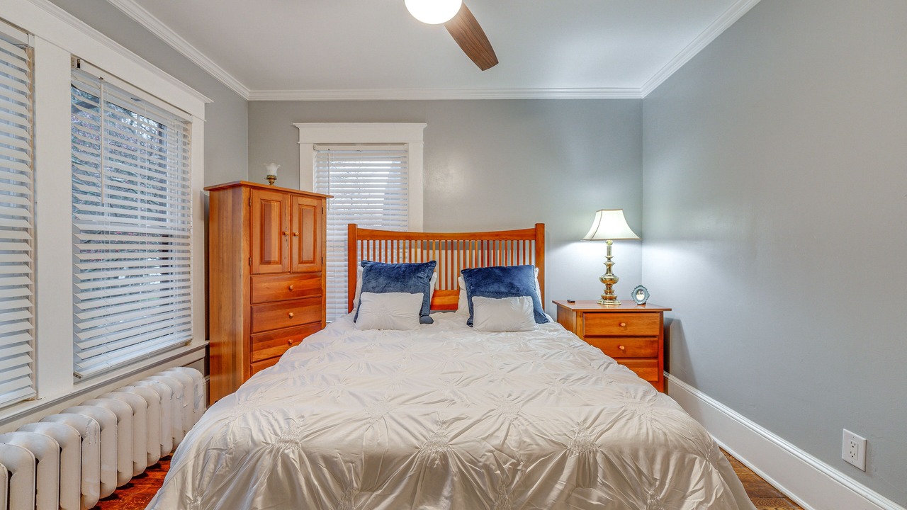 Photo of Bedroom in Jamestown