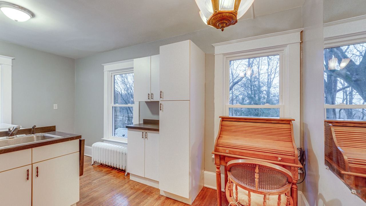 Photo of Bedroom in Jamestown