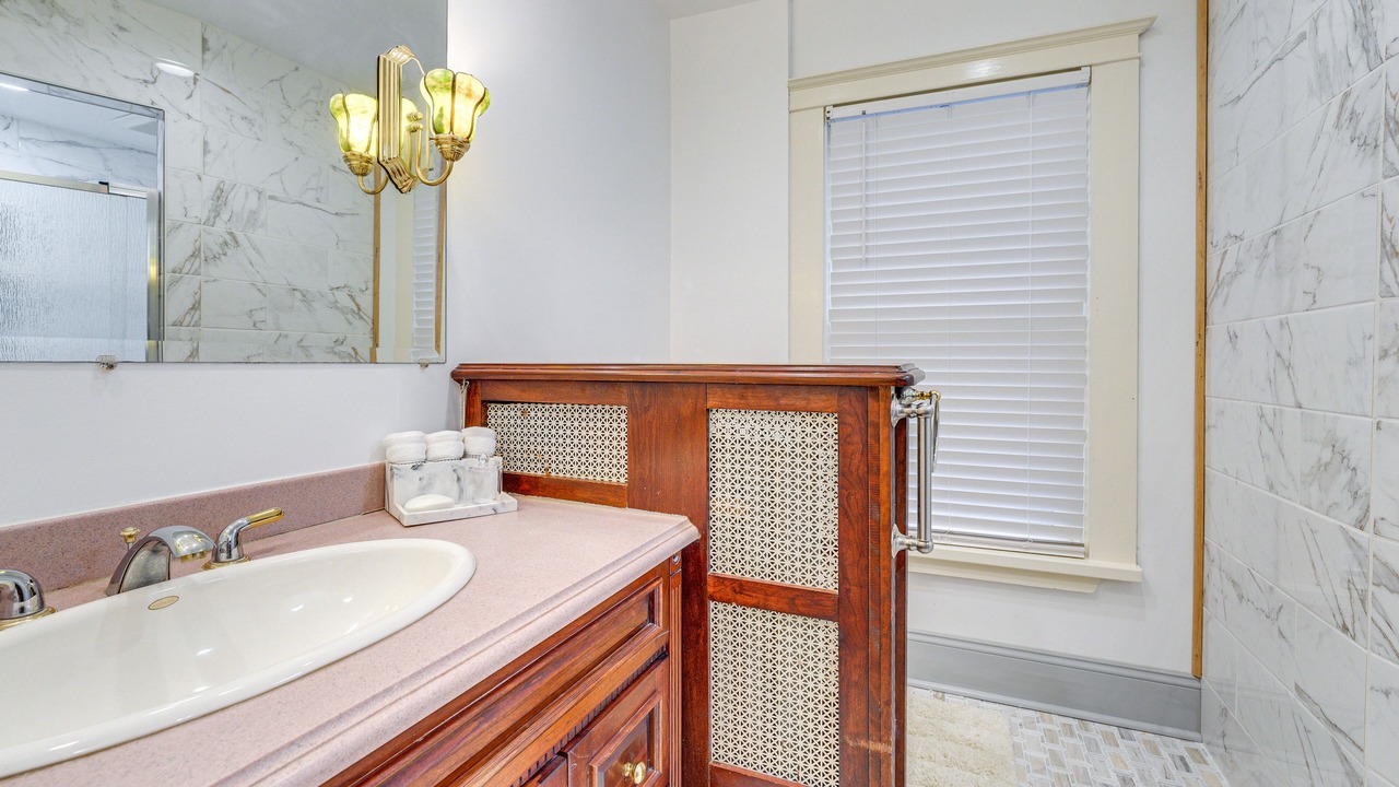 Photo of Bathroom in Jamestown