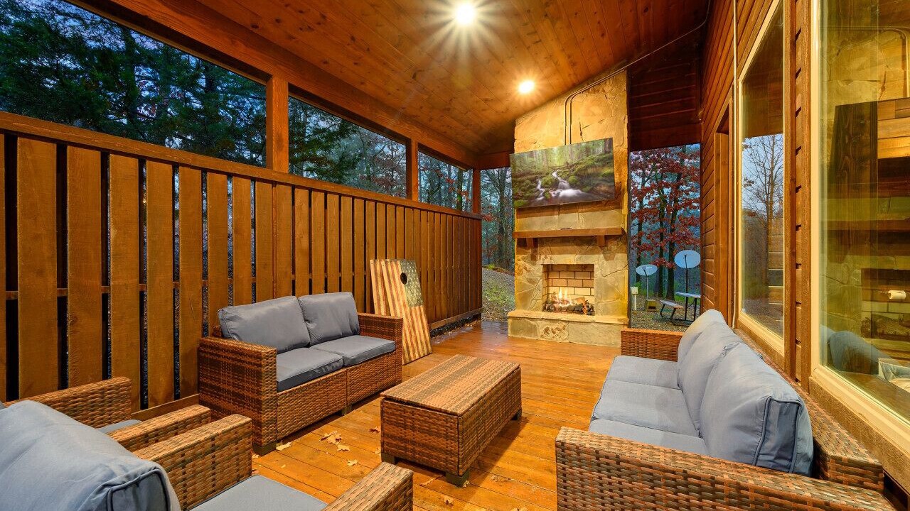 Photo of Livingroom in Broken Bow