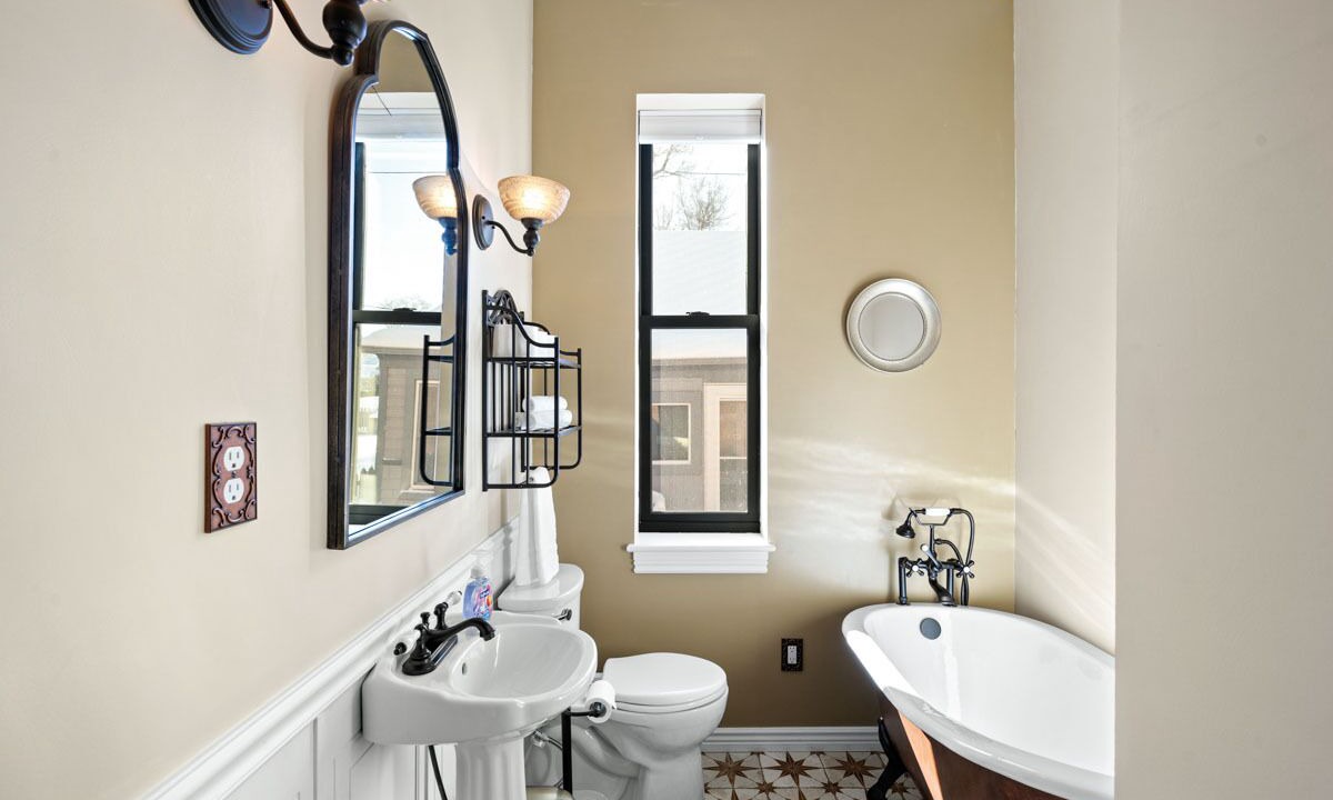 Photo of Bathroom in Cheyenne
