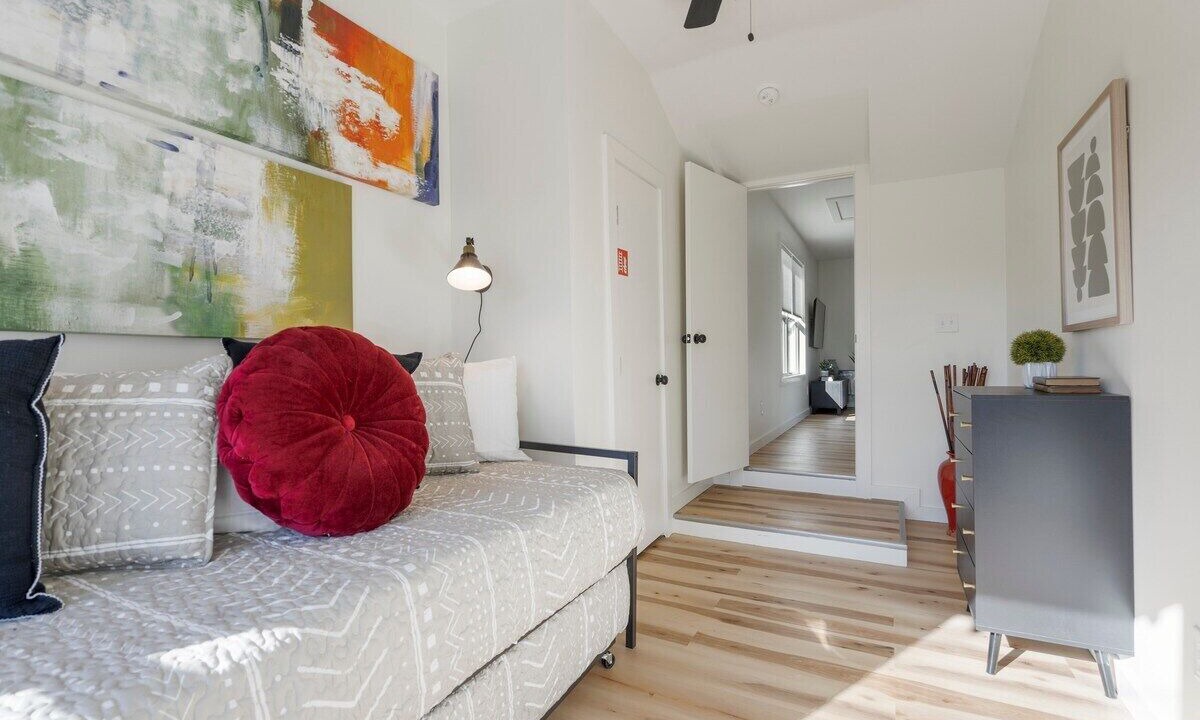 Photo of Others in Cherry Street