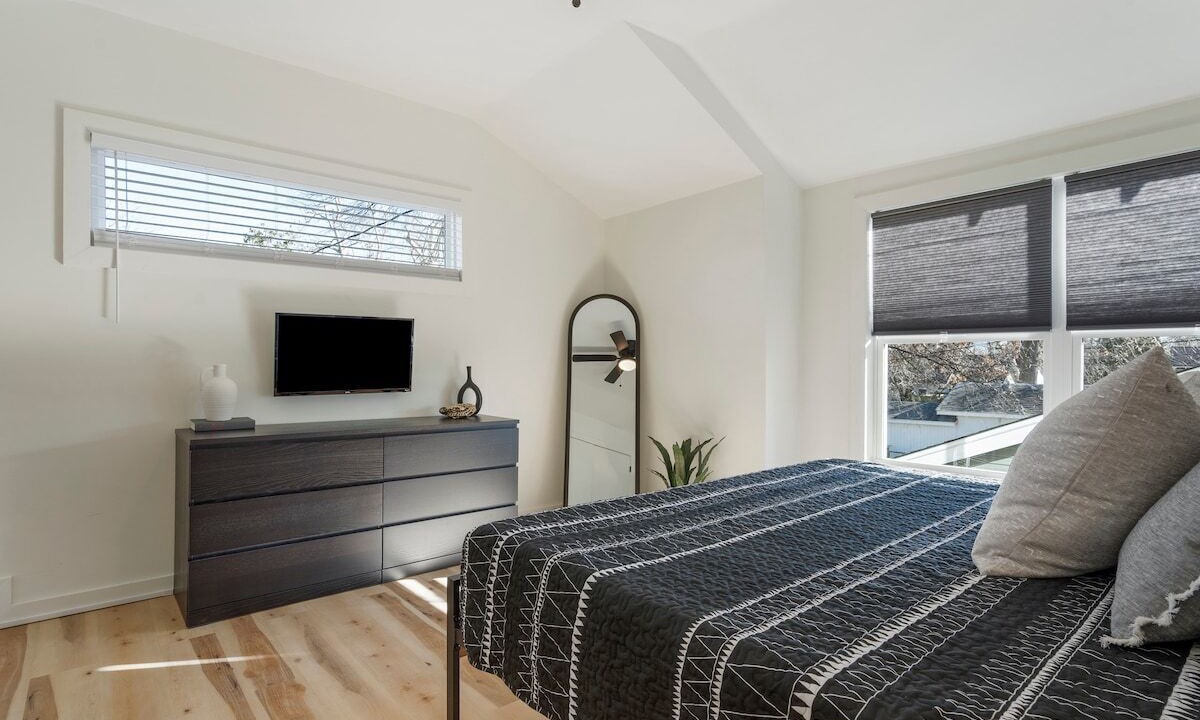 Photo of Others in Cherry Street