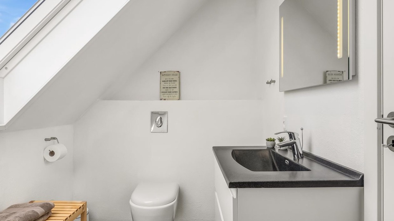 Photo of Bathroom in Henne