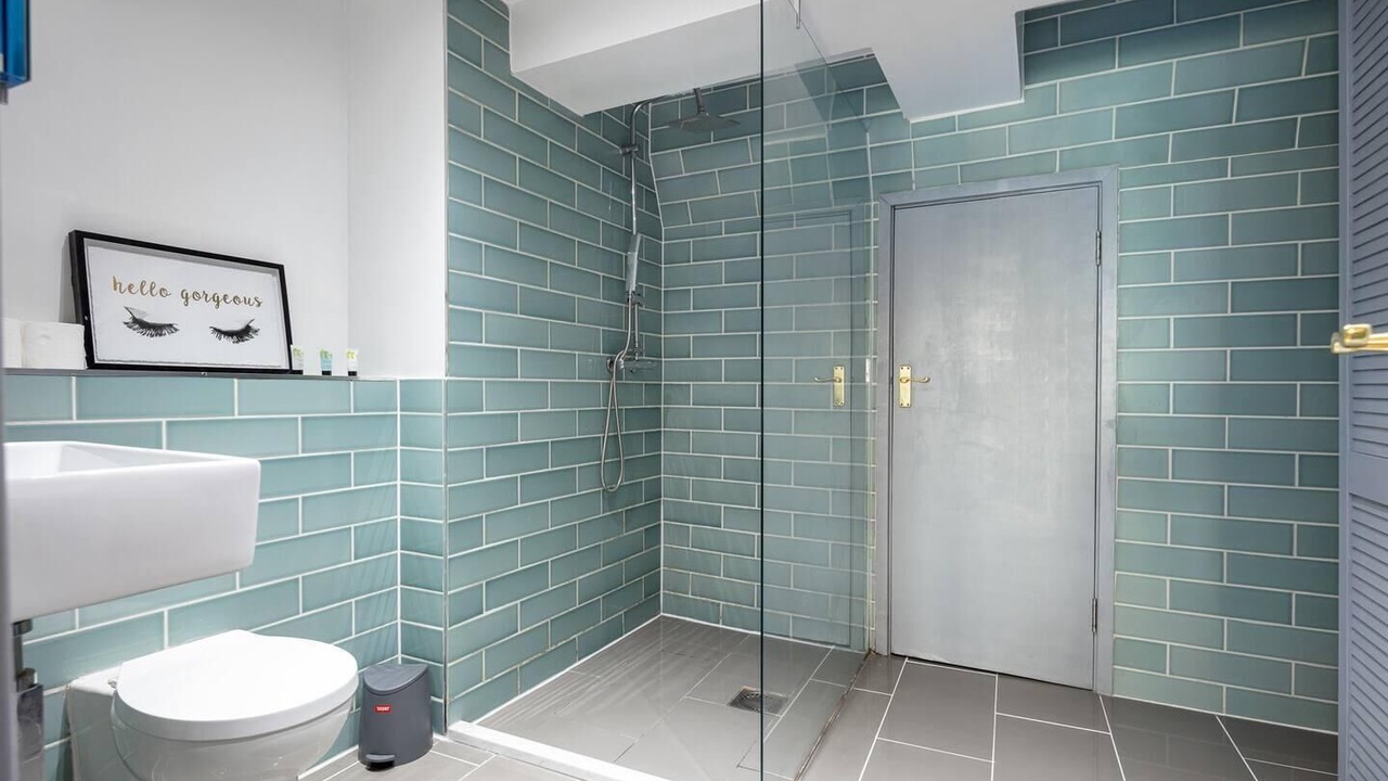 Photo of Others in East Acton