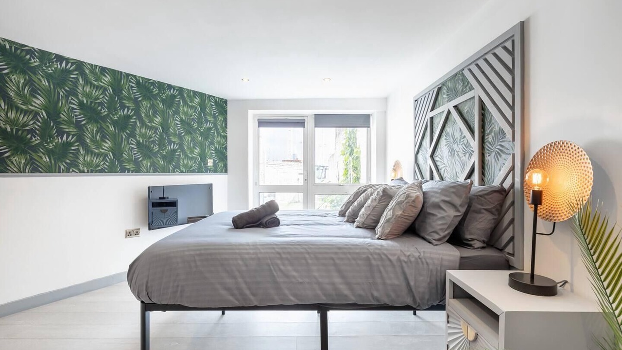 Photo of Others in East Acton