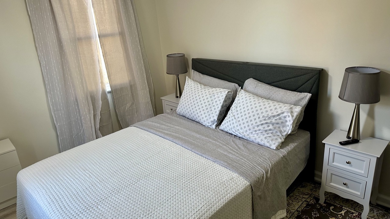 Photo of Bedroom in Smyrna