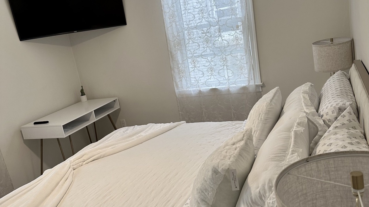 Photo of Bedroom in Smyrna