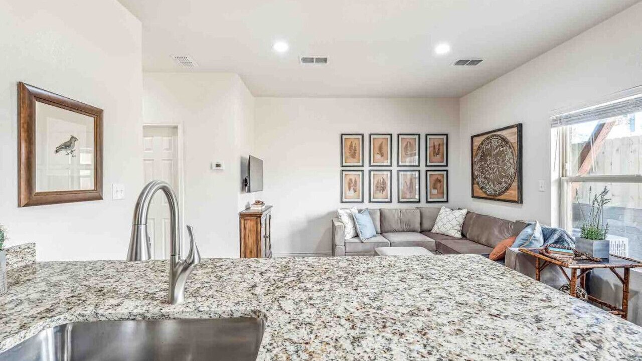 Photo of Livingroom in Stephenville