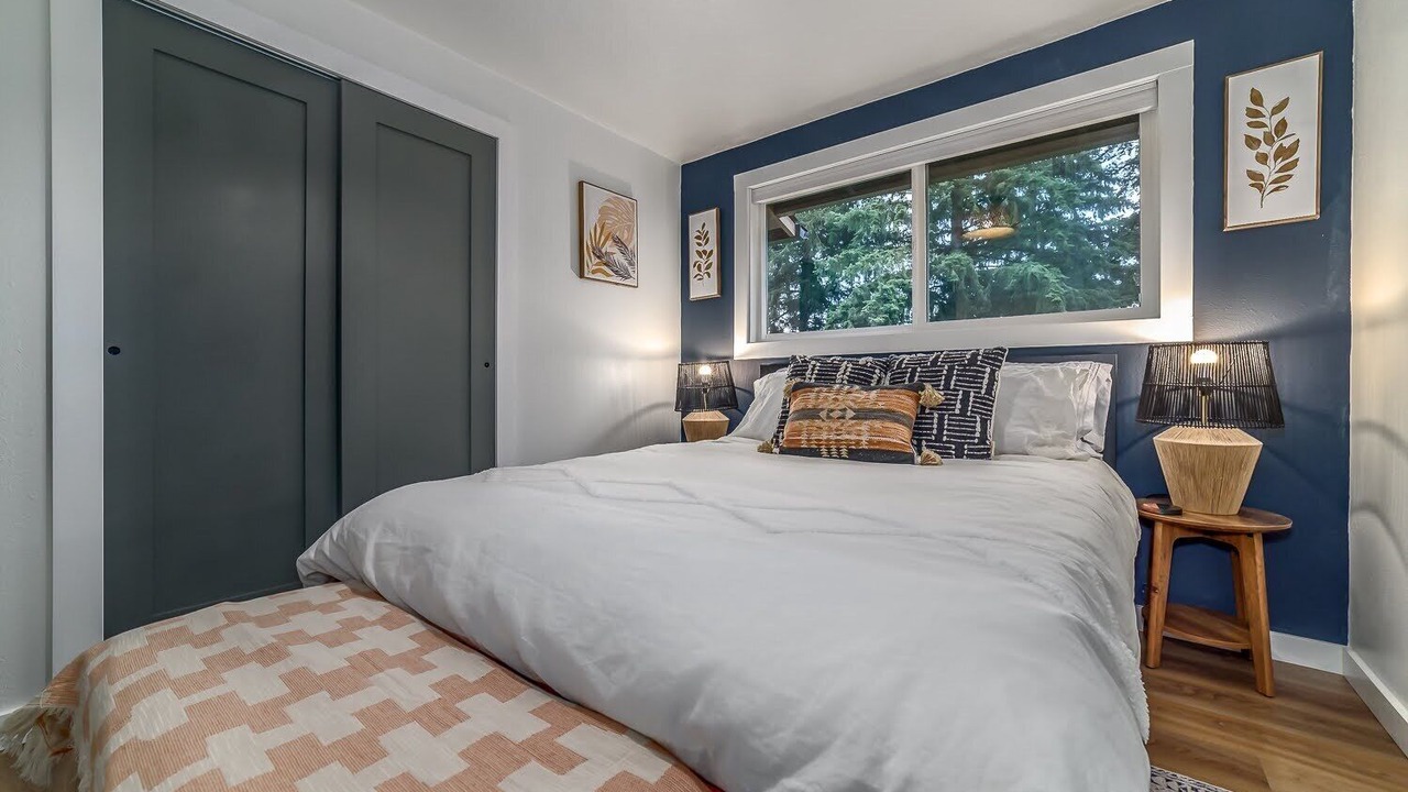 Photo of Bedroom in Central Oregon