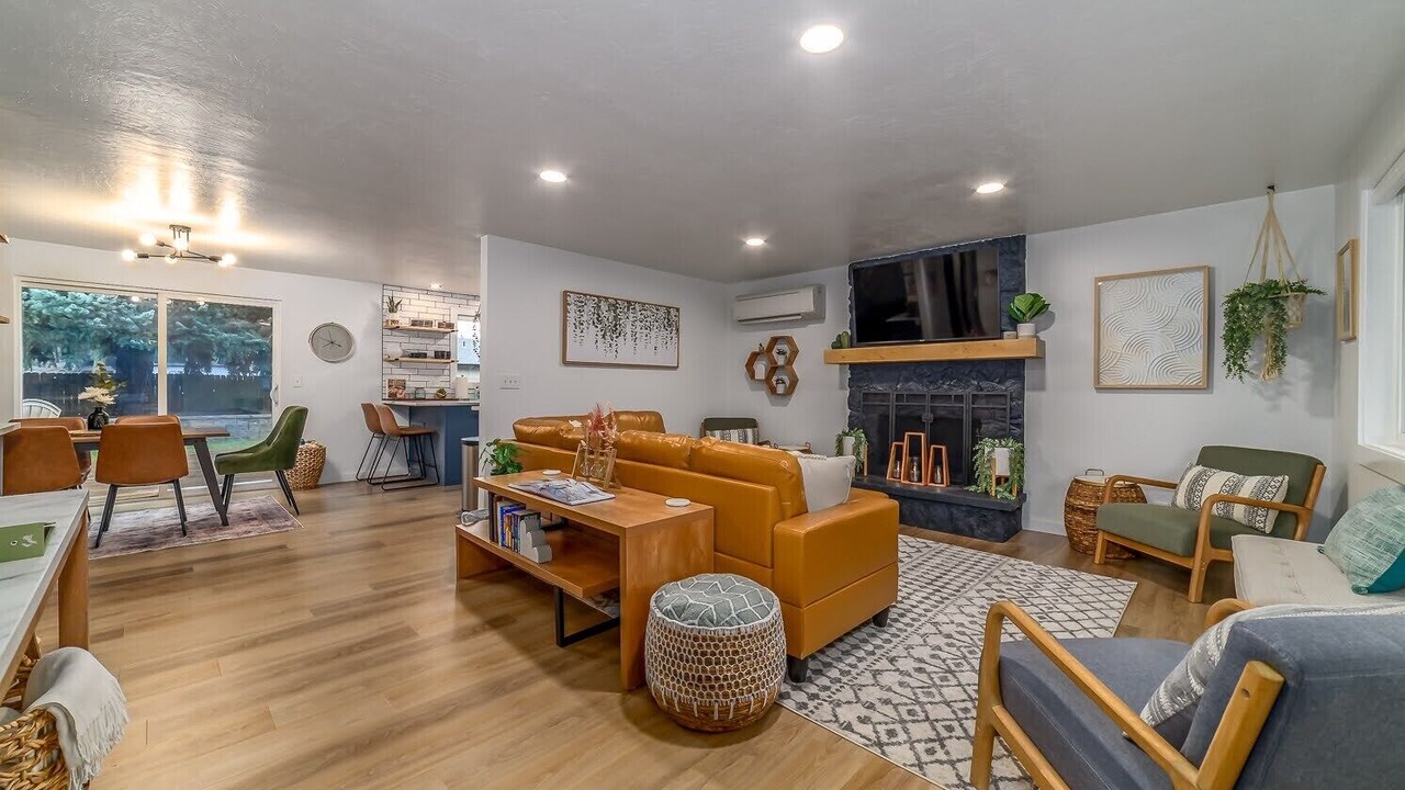 Photo of Others in Central Oregon