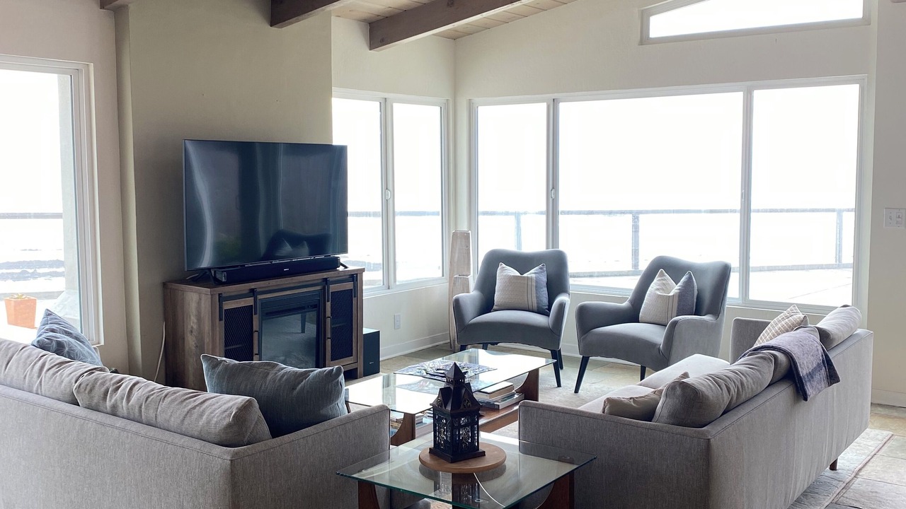 Photo of Bedroom in Moss Beach