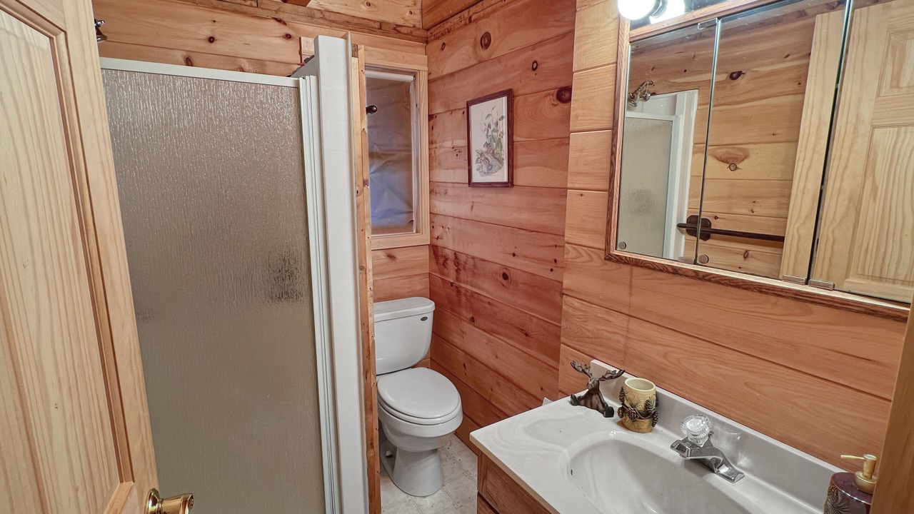 Photo of Bathroom in Beaver Cove