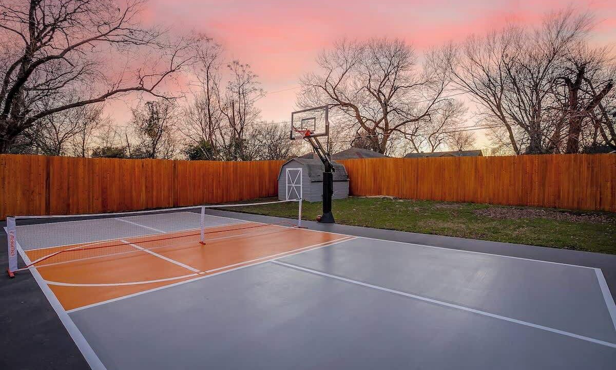 Photo of Outdoor in Central Arlington