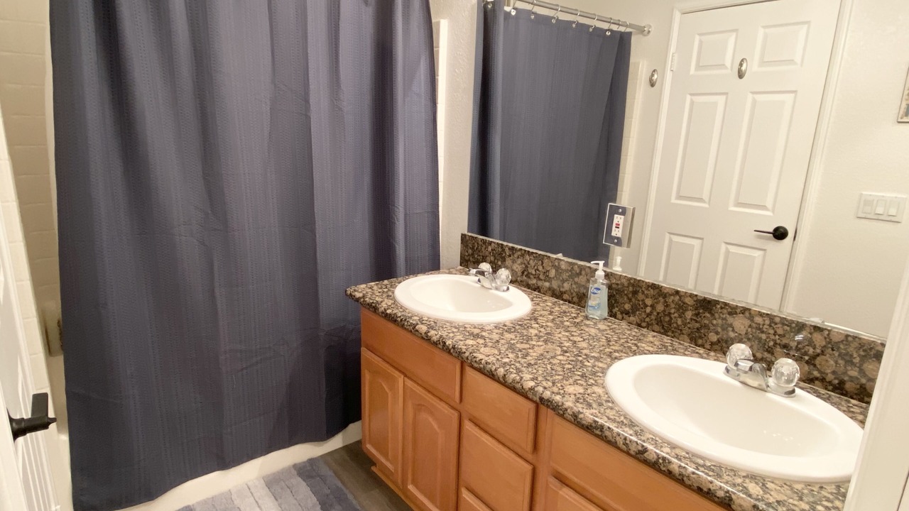 Photo of Bathroom in Thermal