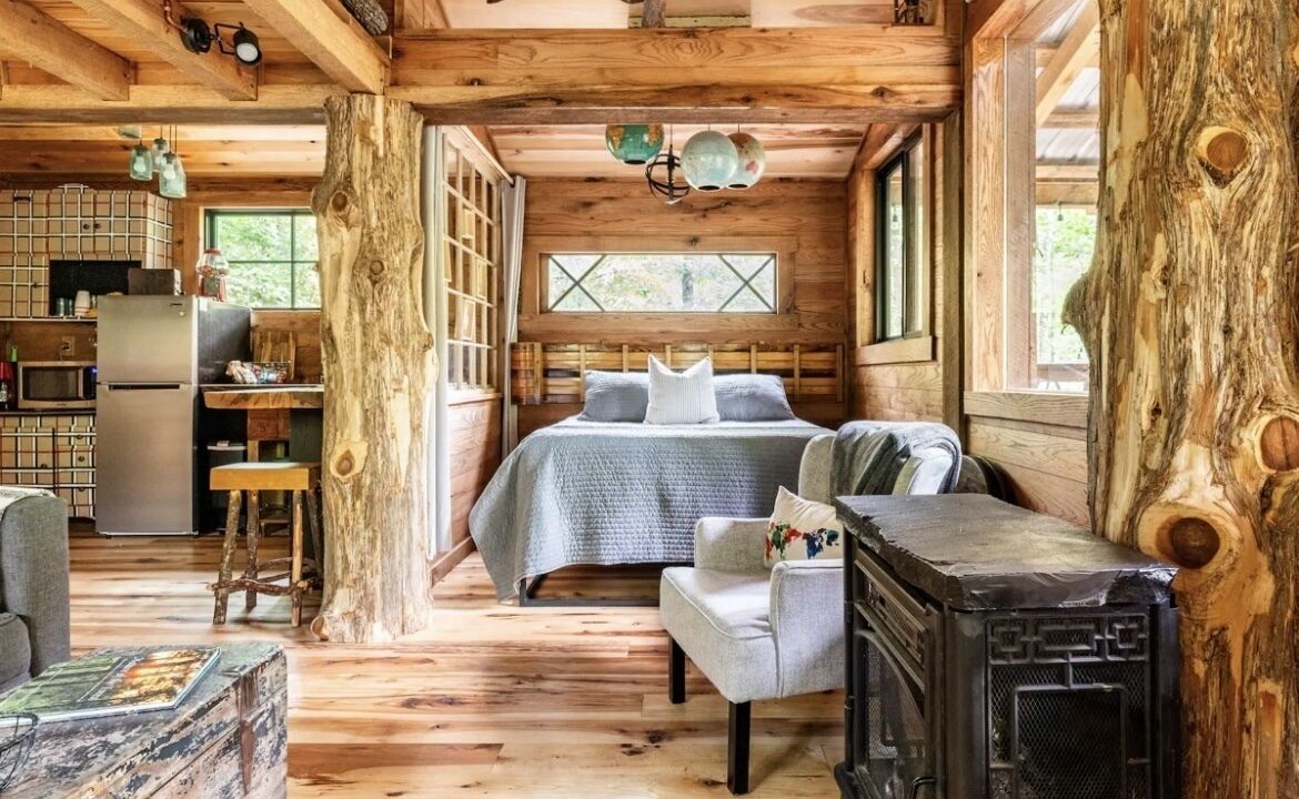 Photo of Bedroom in Adairsville