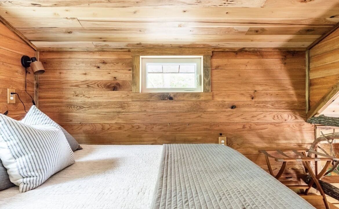 Photo of Bedroom in Adairsville