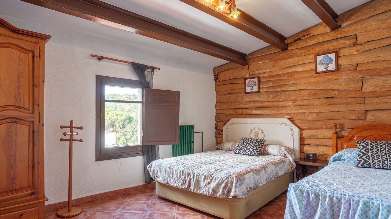 Photo of Bedroom in Palafolls