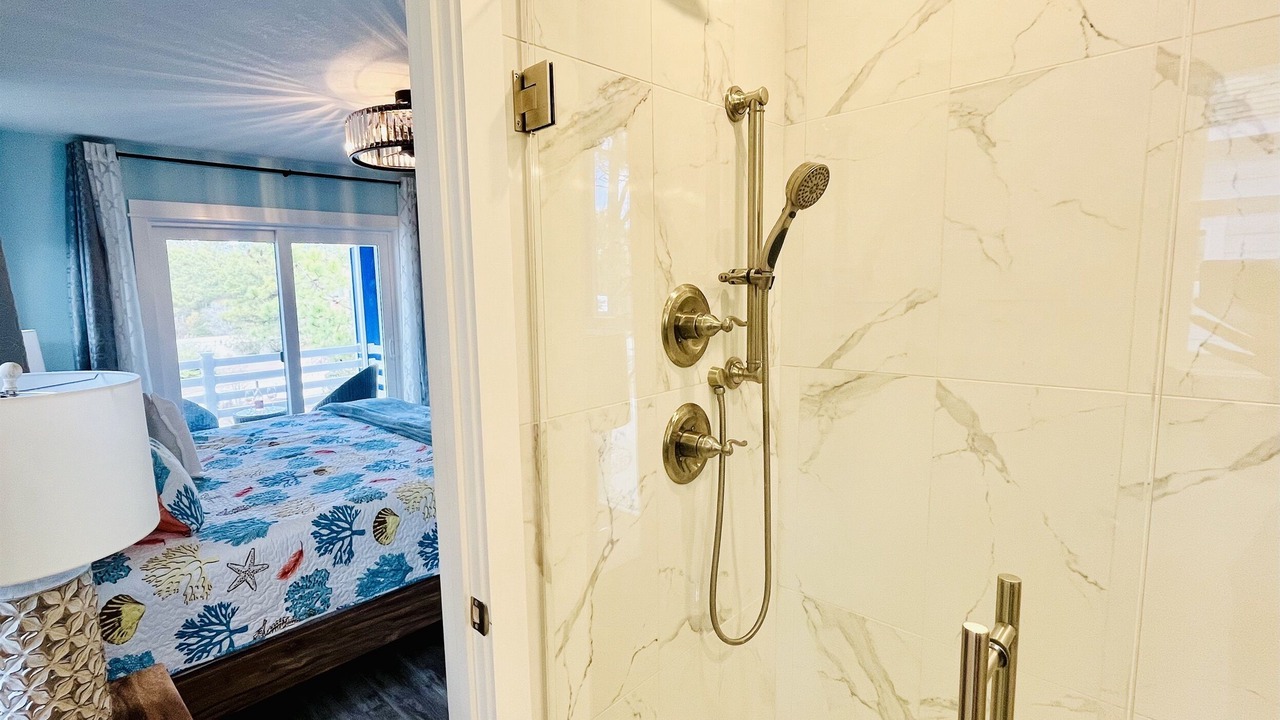 Photo of Bathroom in Monteray Shores