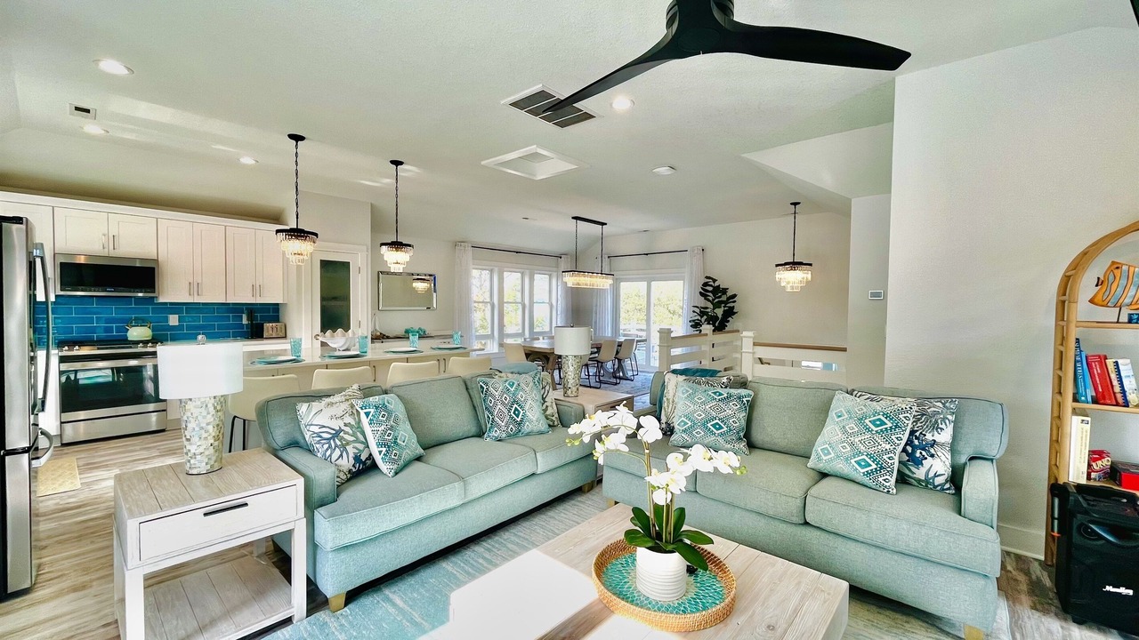 Photo of Bedroom in Monteray Shores