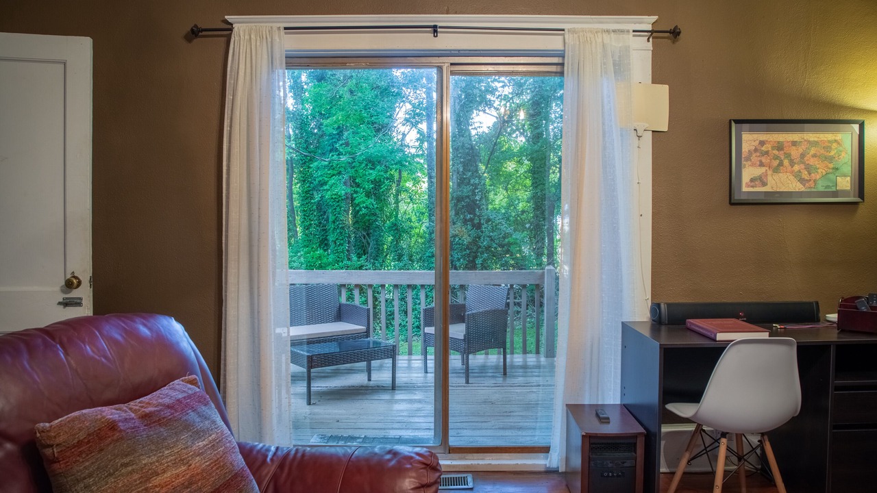 Photo of Livingroom in Chapel Hill