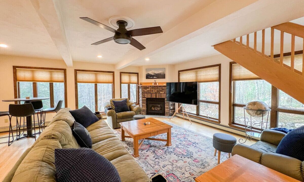 Photo of Livingroom in Birchview by the Saco
