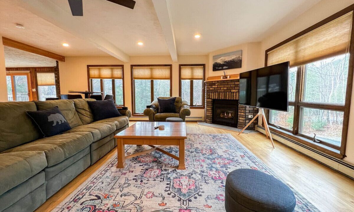 Photo of Livingroom in Birchview by the Saco