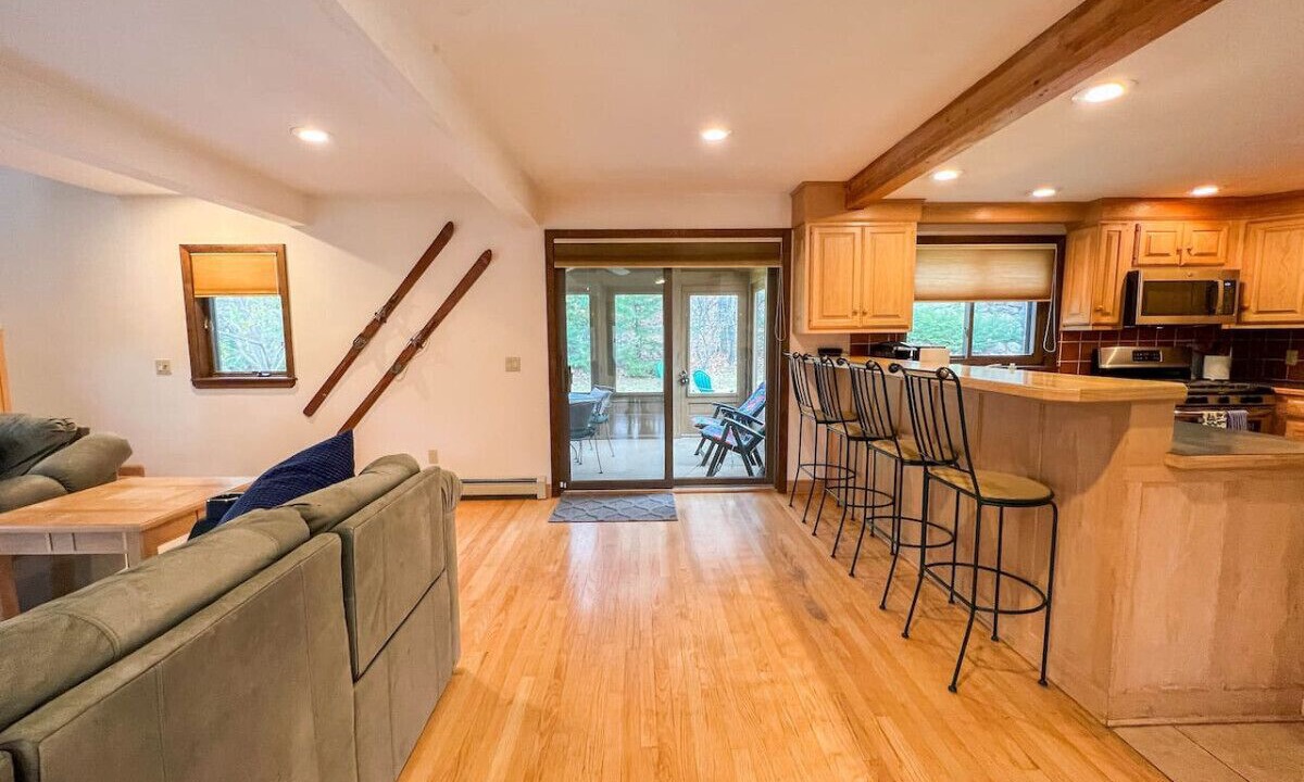 Photo of Others in Birchview by the Saco