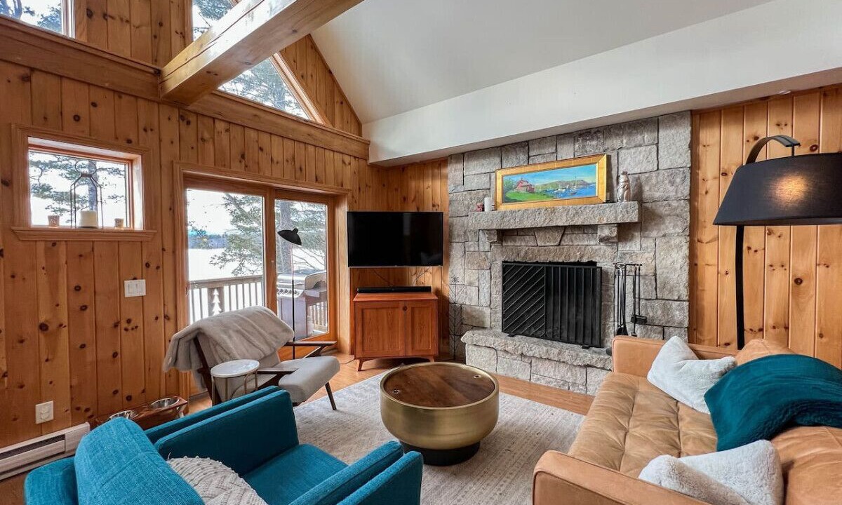 Photo of Livingroom in Fryeburg