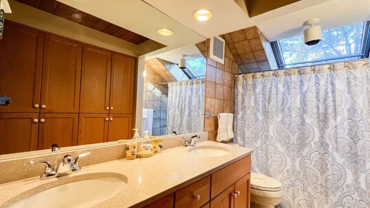 Photo of Bathroom in Bartlett