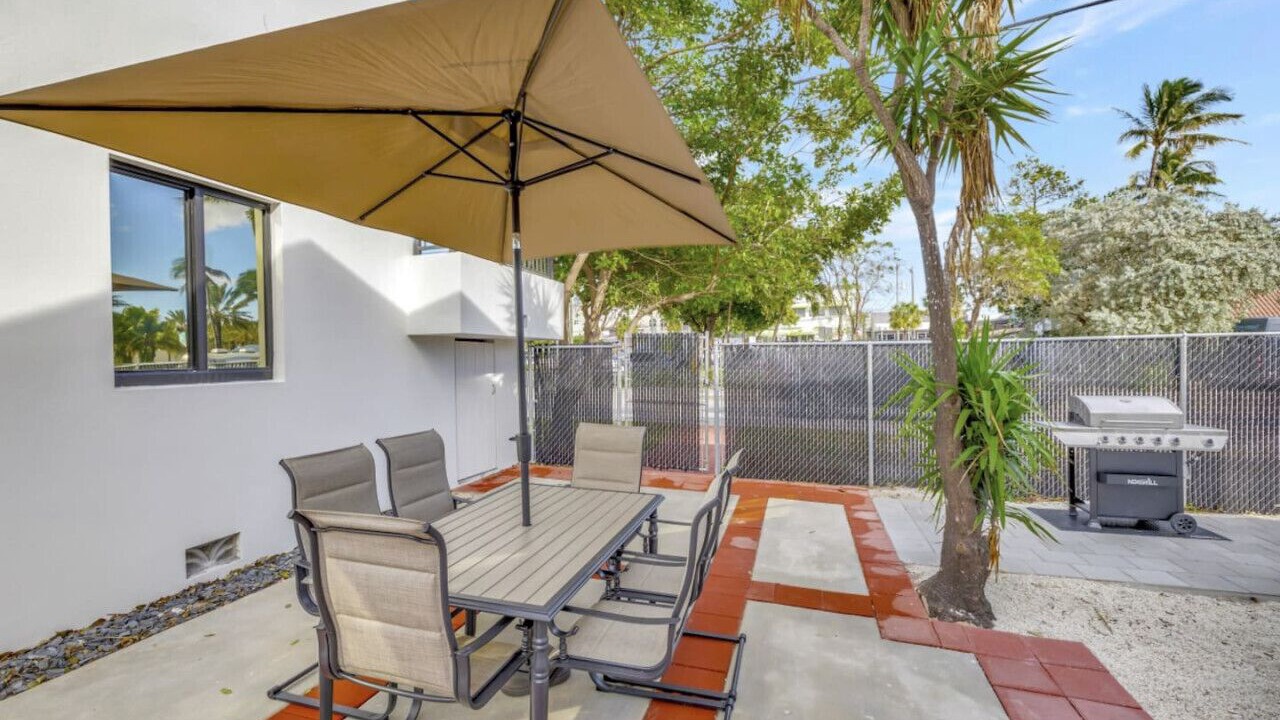 Photo of Outdoor in Central Beach