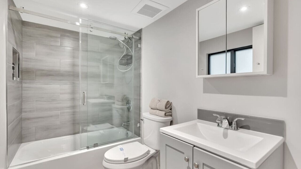 Photo of Bathroom in Central Beach