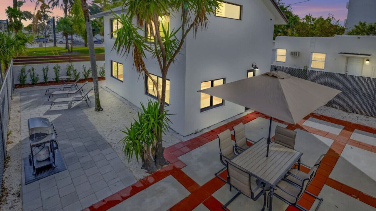 Photo of Outdoor in Central Beach