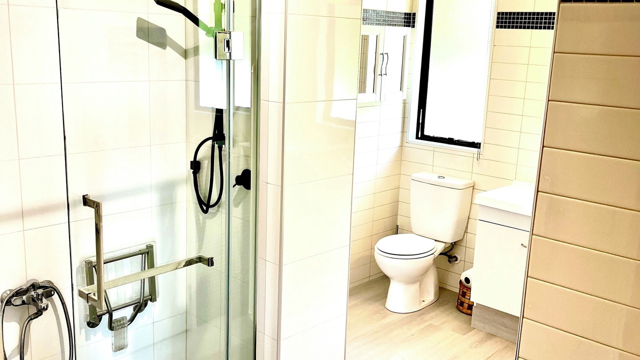 Photo of Bathroom in Waiatarua