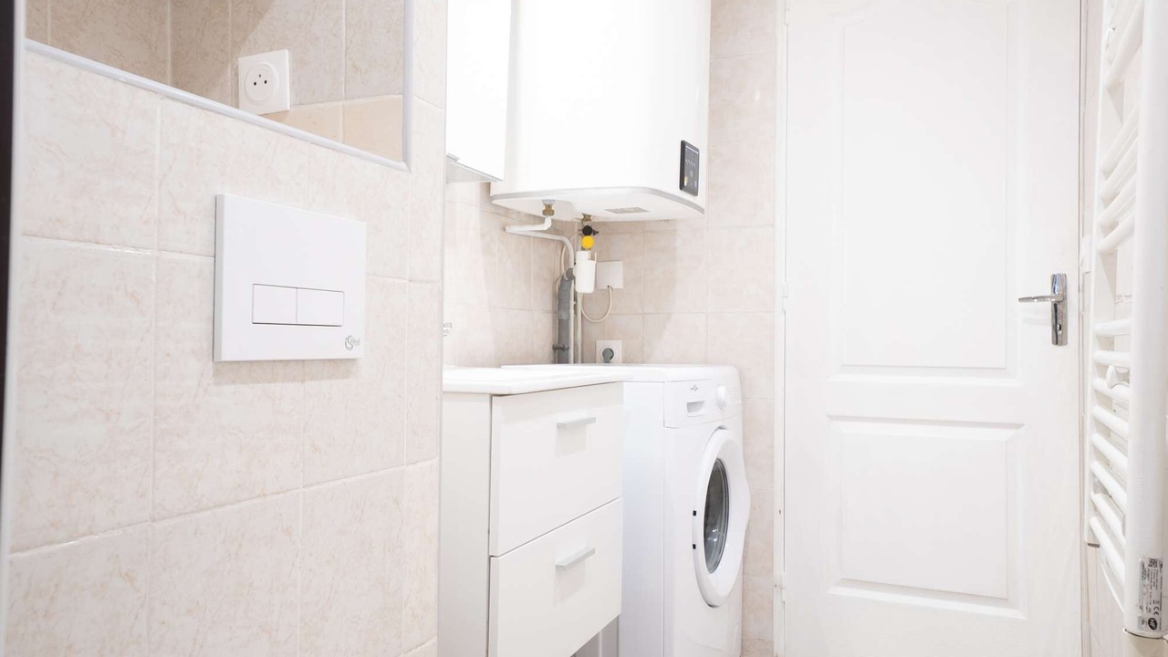 Photo of Bathroom in Charleville-Mezieres