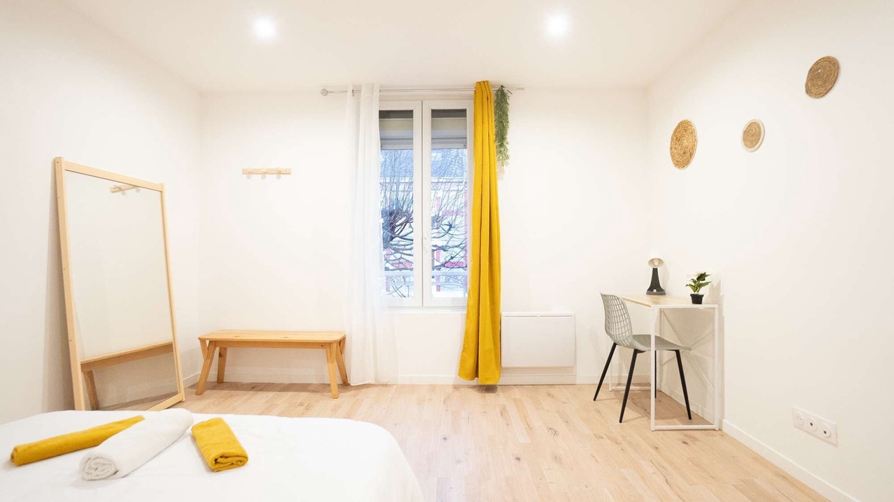 Photo of Bedroom in Charleville-Mezieres