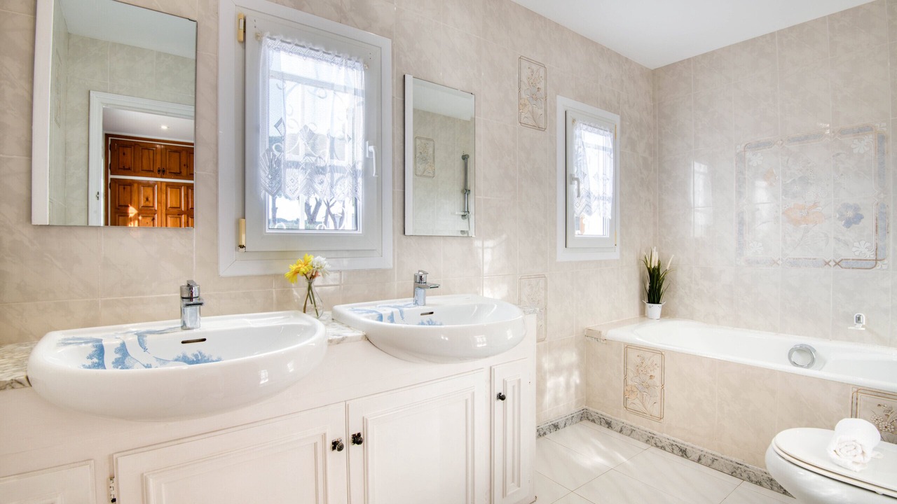 Photo of Bathroom in L'Escala