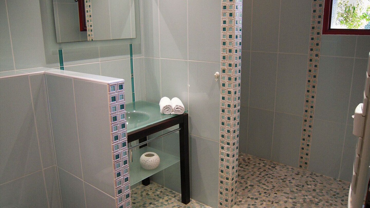 Photo of Bathroom in Lagarde Pareol
