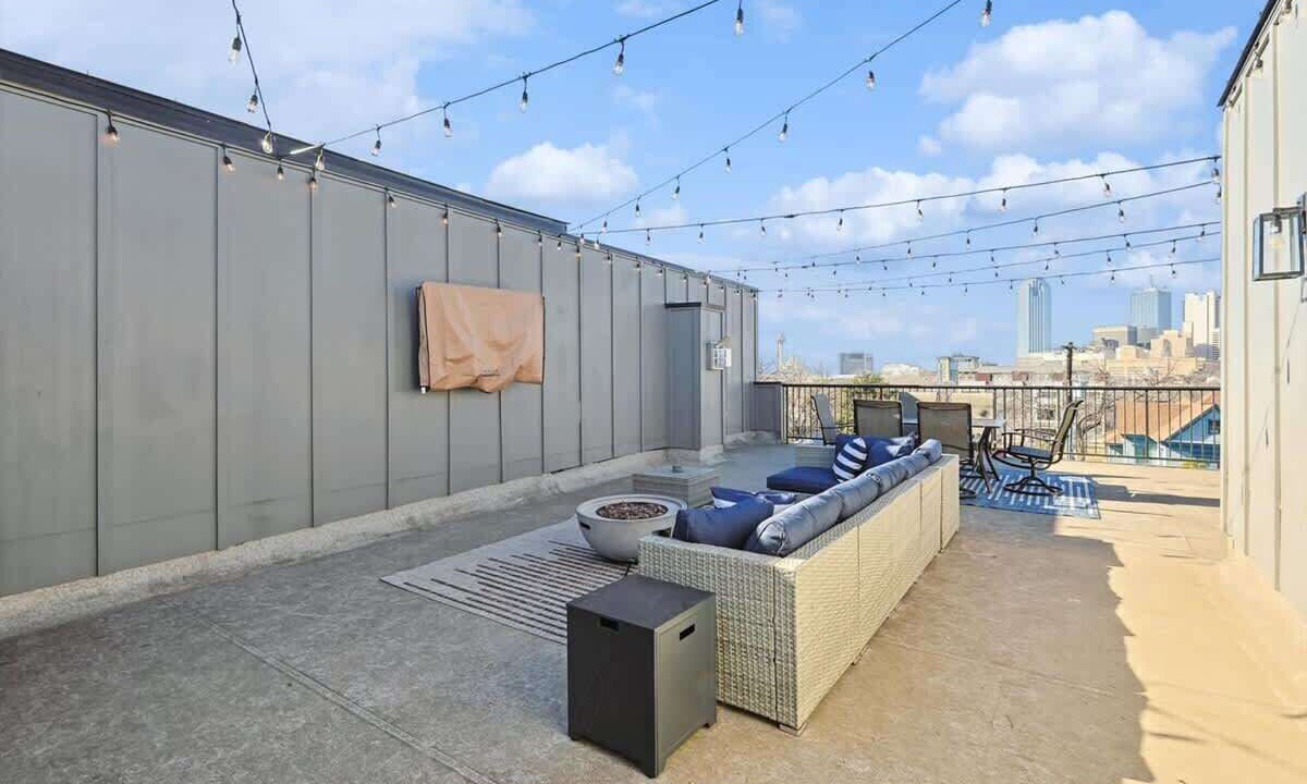 Photo of Patio Balcony in Cedars
