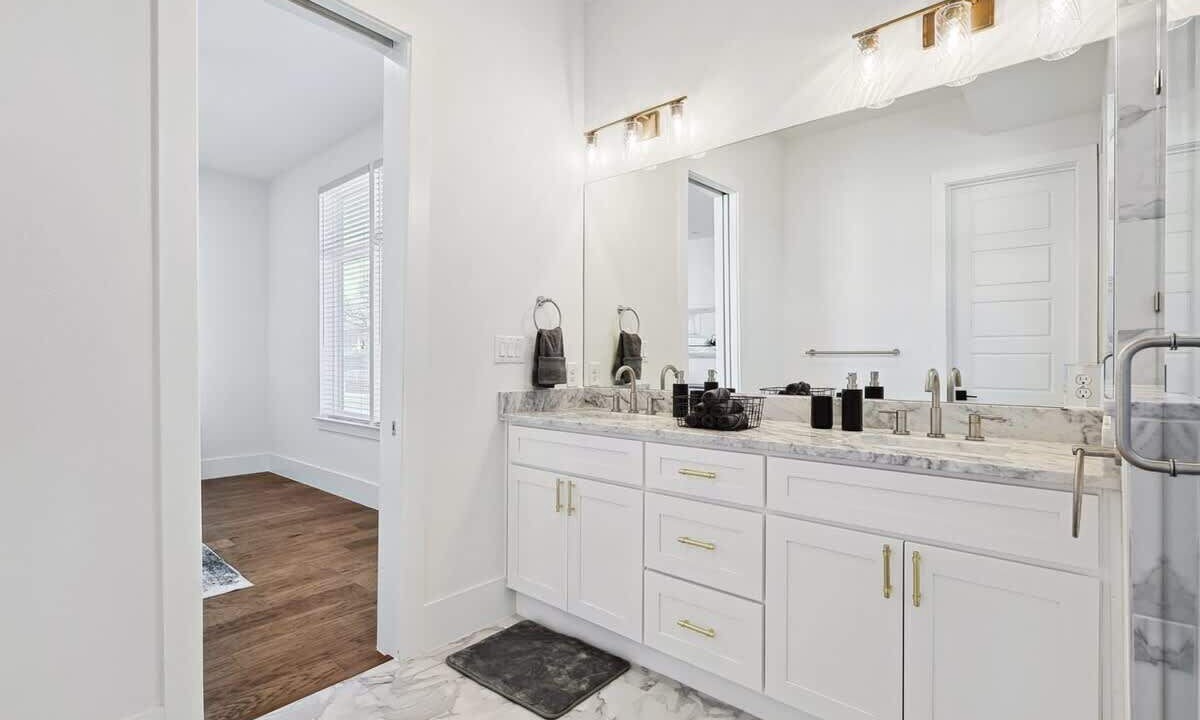 Photo of Bathroom in Cedars
