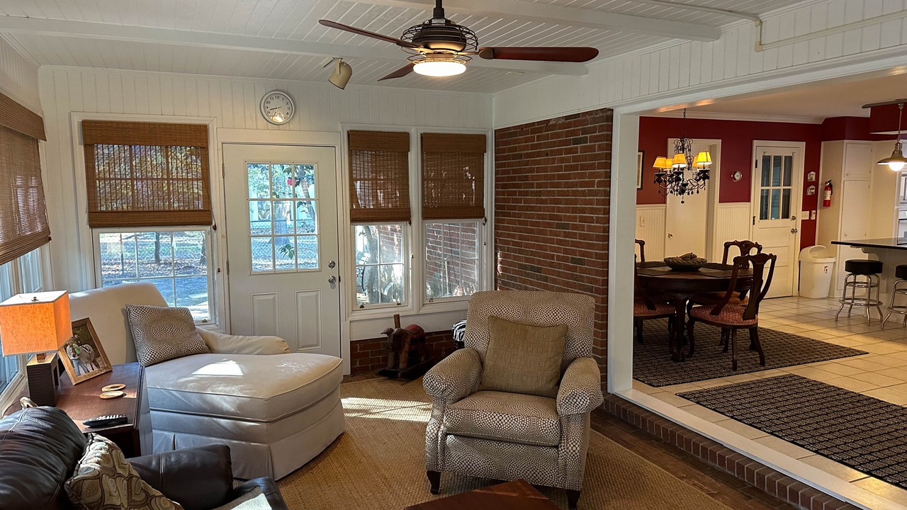Photo of Livingroom in Jekyll Island