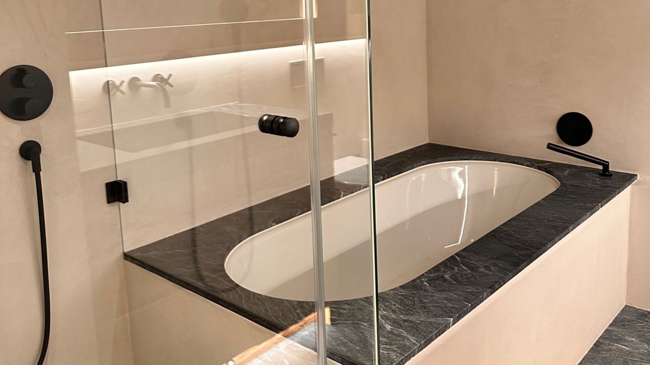 Photo of Bathroom in Gsteig