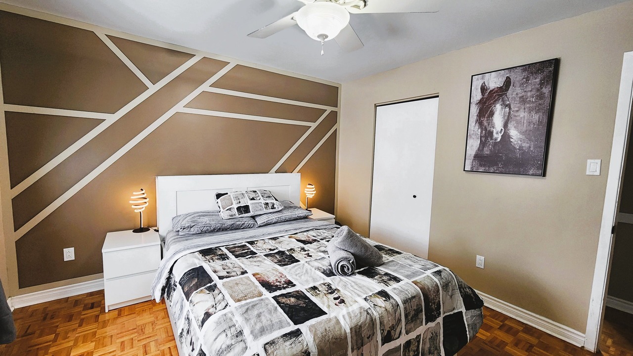 Photo of Bedroom in Longueuil
