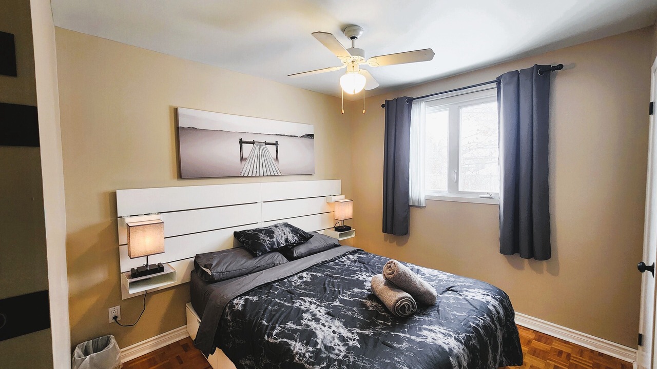 Photo of Bedroom in Longueuil